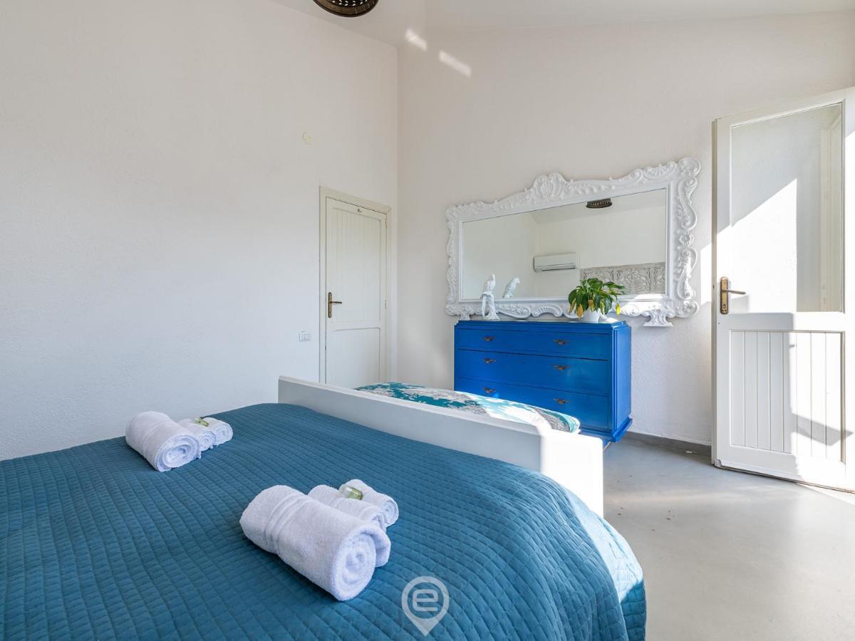 Villa Virago Porto Columbu - Perd'E Sali エクステリア 写真