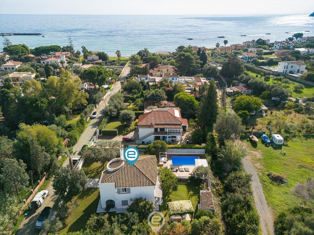 Villa Virago Porto Columbu - Perd'E Sali エクステリア 写真